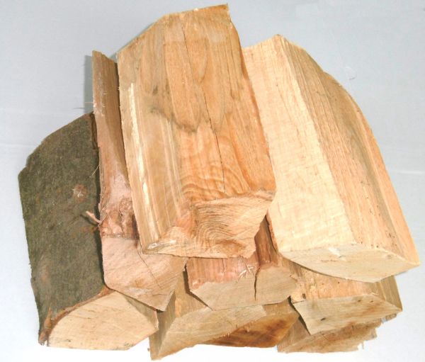 30 kg Brennholz reine Buche 0,91 €/kg Kaminholz Ofenholz Herdholz Kaminholz Feuer Kaminofen Le